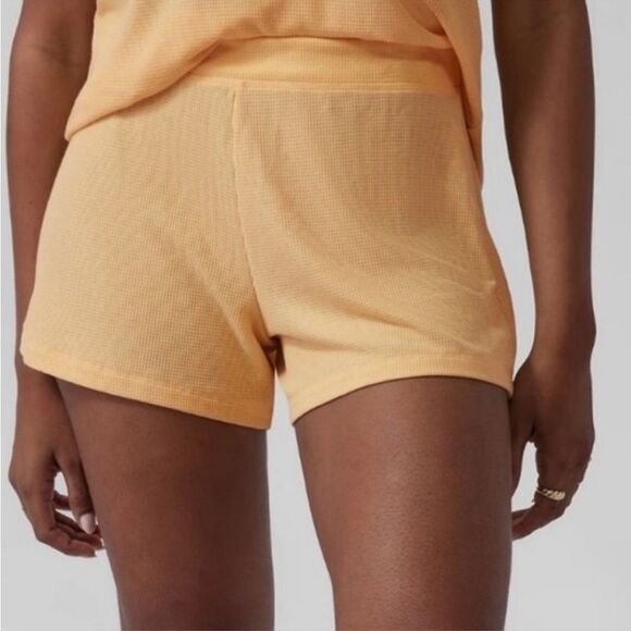 Athleta Wind Down Light Yellow Sleep Short! - Picture 2 of 6